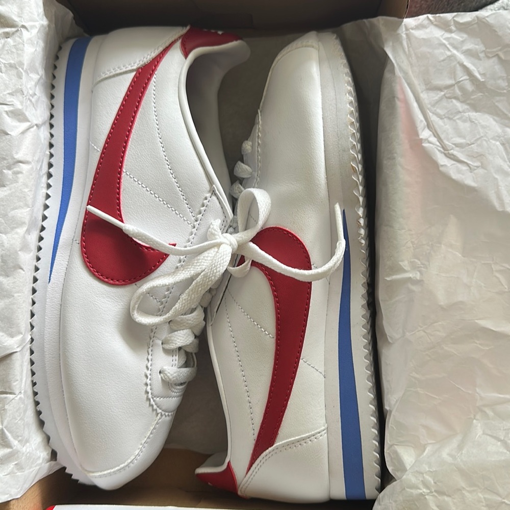 Nike Cortez ‘Forrest Gump’ women’s sneakers